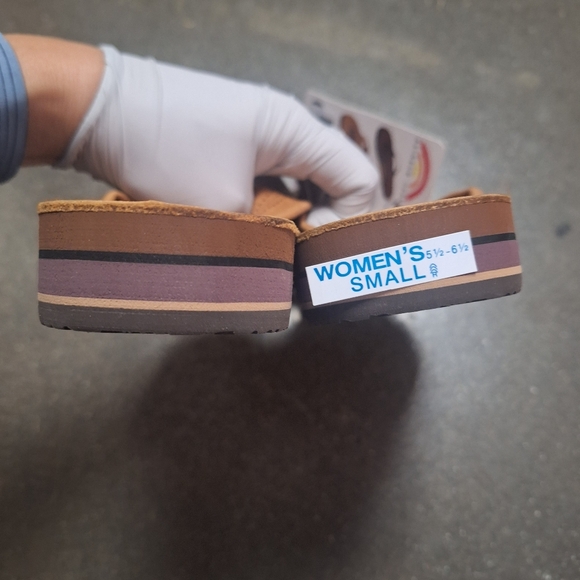 Rainbow Leather Sandals - Picture 4 of 6